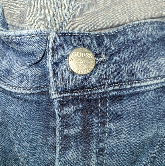 Guess Jeans - Picture 7 of 13